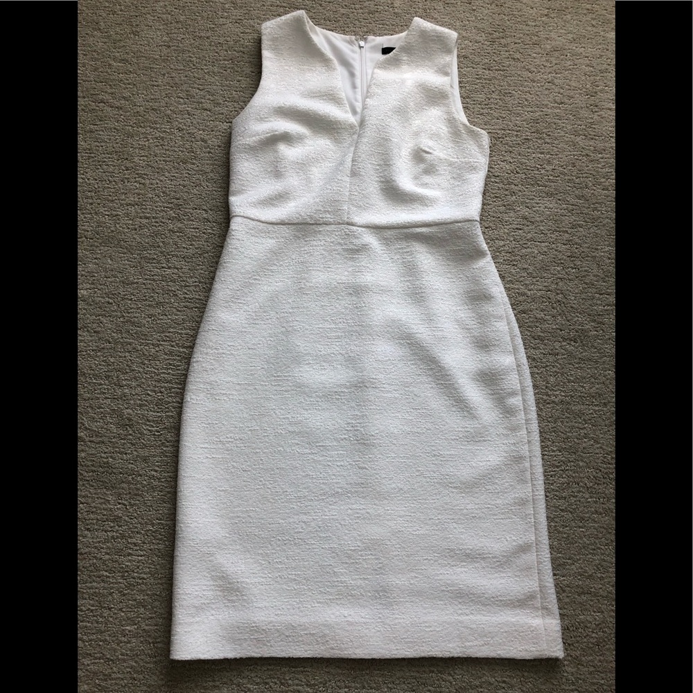 Beautiful sheath dress by Ann Taylor.